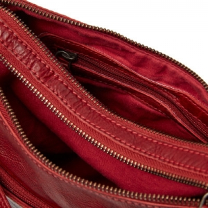 C48.119504 RED
