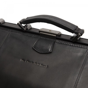 C20.004300 ZWArt
